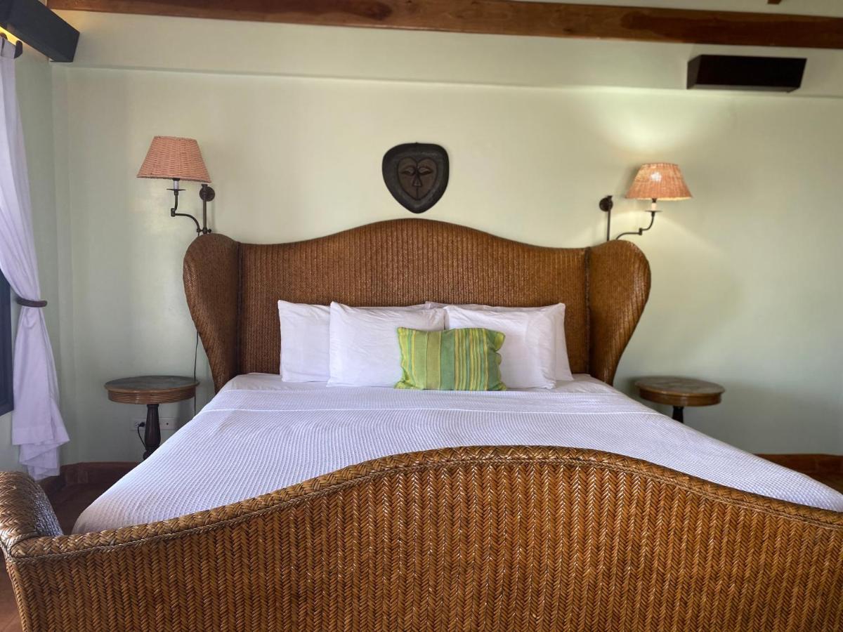 Tranquility Beach Suites Placencia エクステリア 写真