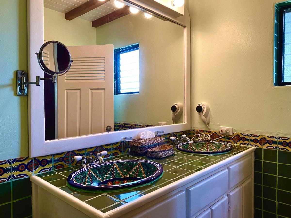 Tranquility Beach Suites Placencia エクステリア 写真